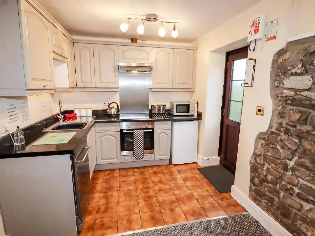 Fern Cottage Кардифф 0*,  Великобритания